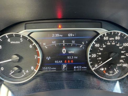 Used 2024 Nissan Altima 2.5 SR w/ SR Premium Package FWD image 16