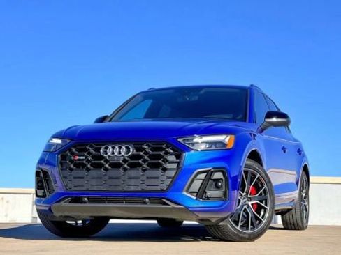 Used 2021 Audi SQ5 Premium Plus w/ Premium Plus Package image 1