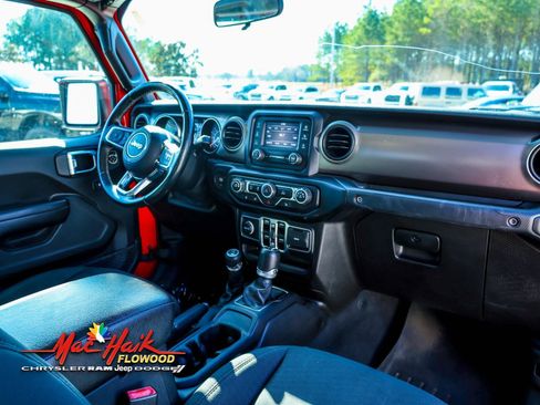 Used 2020 Jeep Gladiator Sport w/ Quick Order Package 24S image 14