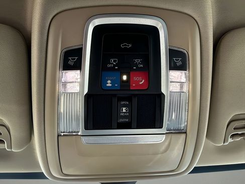 Certified 2022 RAM 3500 Laramie image 34