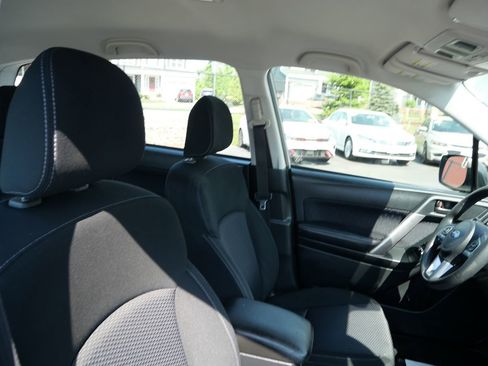 Used 2017 Subaru Forester 2.5i w/ Alloy Wheel Package AWD/4WD image 29