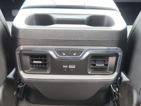 Used 2023 Chevrolet Silverado 1500 LTZ w/ LTZ Convenience Package II AWD/4WD image 31