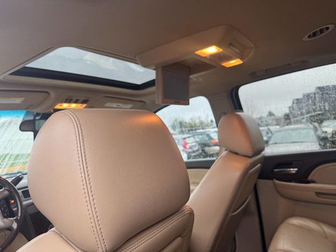 Used 2009 GMC Yukon XL Denali image 14