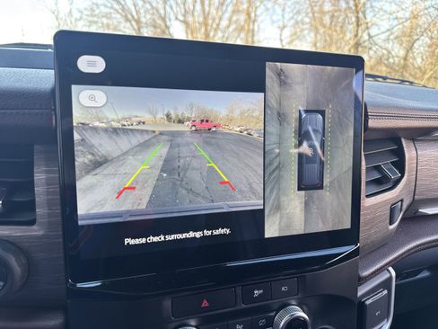 Used 2023 Ford Expedition Max Limited image 25