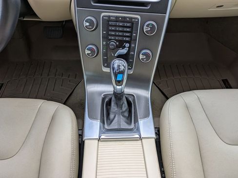 Used 2015 Volvo V60 T5 Premier Plus FWD image 12