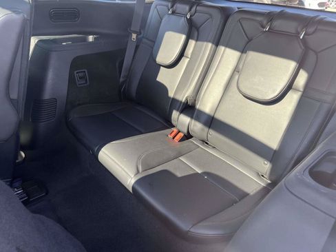 Used 2023 Lincoln Aviator Reserve w/ Equipment Group 201A AWD/4WD image 17