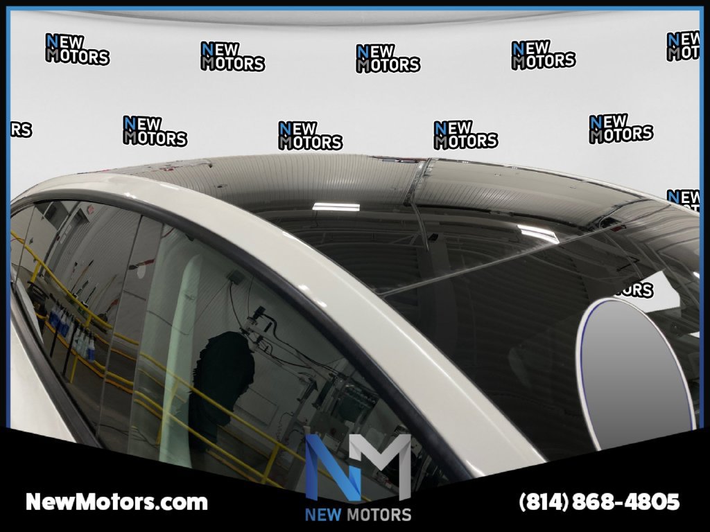 Used 2021 Tesla Model Y Long Range AWD/4WD image 16