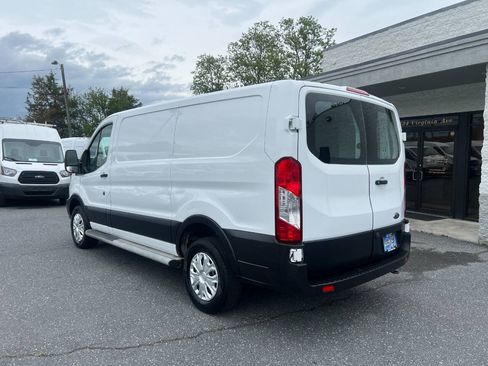 Used 2019 Ford Transit 250 130 Low Roof w/ Exterior Upgrade Package RWD image 4