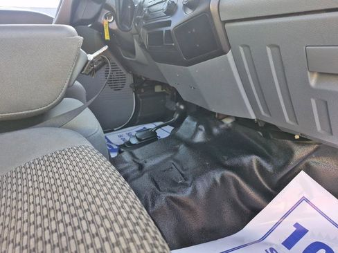 Used 2014 Ford F250 XL w/ Camper Package image 22