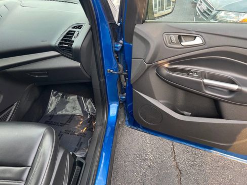 Used 2019 Ford Escape SEL FWD image 29