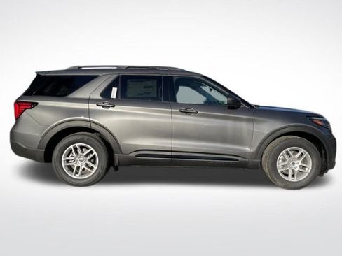 New 2026 Ford Explorer Active image 6