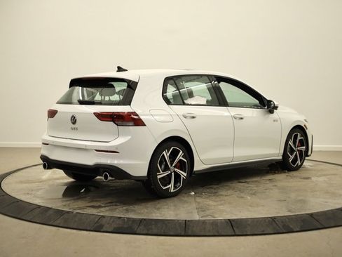 New 2026 Volkswagen GTI SE image 3