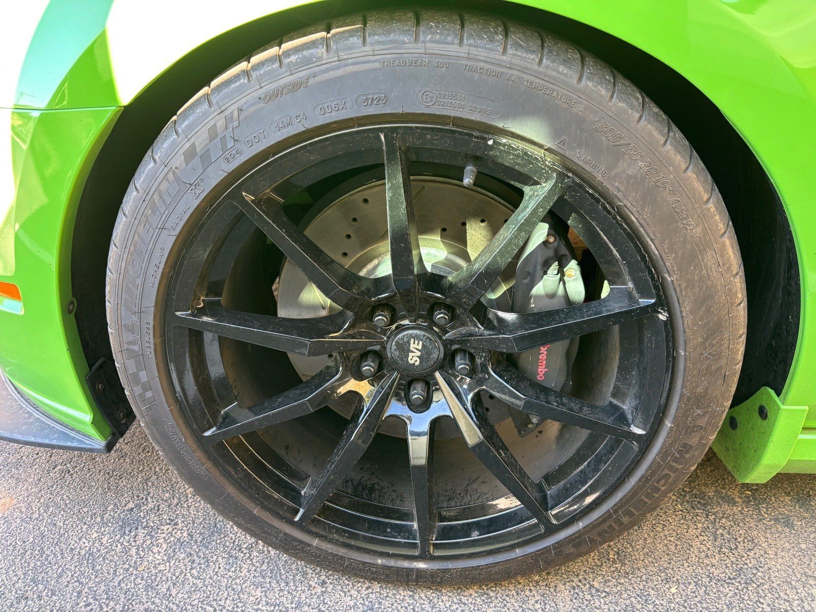 Used 2013 Ford Mustang Boss 302 w/ Boss 302 Accessory Pkg RWD image 6