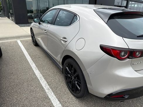 Used 2025 MAZDA MAZDA3 s Sport FWD image 4