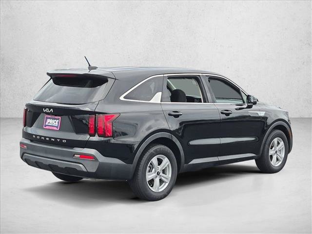 Used 2022 Kia Sorento LX FWD image 5