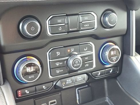 Used 2023 Chevrolet Tahoe LT image 38