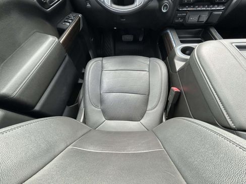 Used 2021 Chevrolet Silverado 1500 LT Trail Boss w/ Convenience Package II image 14