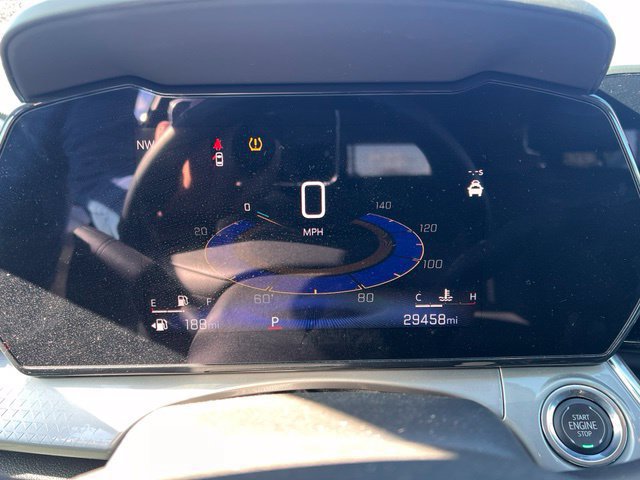 Used 2025 Chevrolet Trax LT w/ LT Convenience Package FWD image 6