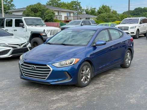 Used 2017 Hyundai Elantra Value Edition FWD image 4