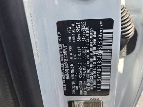 Used 2018 Hyundai Santa Fe Sport FWD image 19