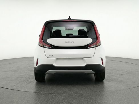 Used 2025 Kia Soul LX w/ LX Technology Package image 7