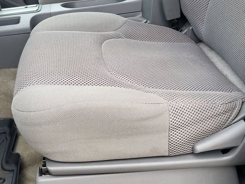 Used 2017 Nissan Frontier SV image 21