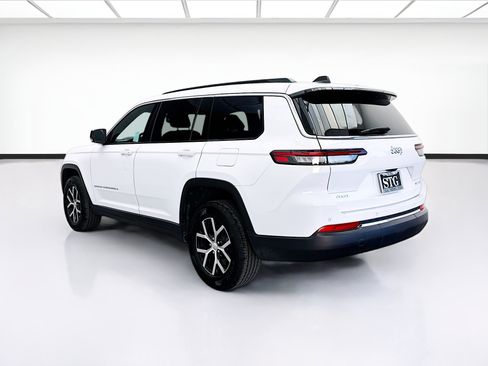 Used 2024 Jeep Grand Cherokee L Limited AWD/4WD image 6