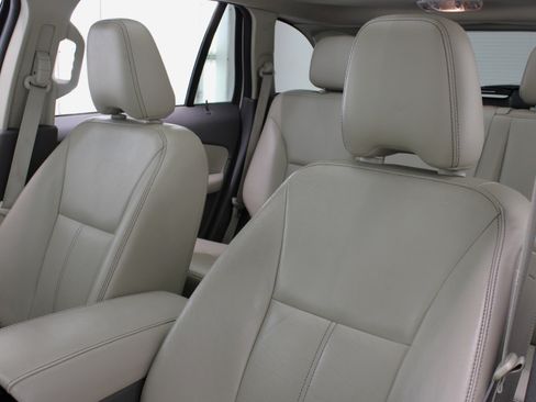 Used 2012 Ford Edge Limited image 33