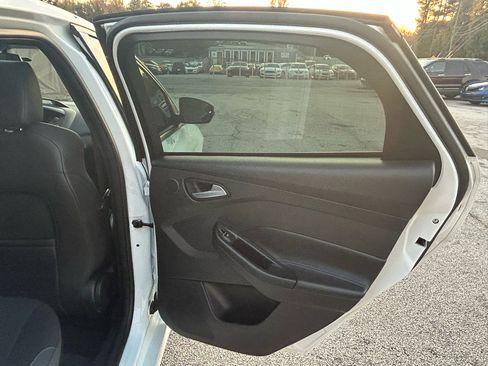 Used 2017 Ford Focus RS image 12