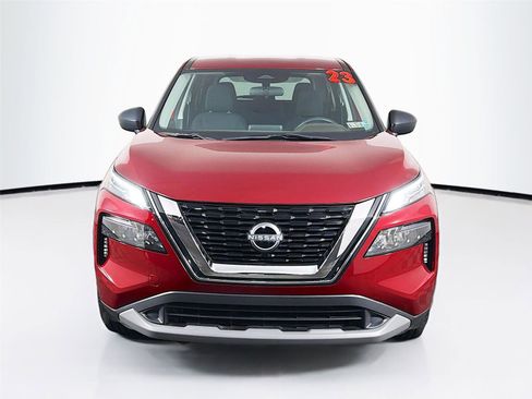 Used 2023 Nissan Rogue S AWD/4WD image 2