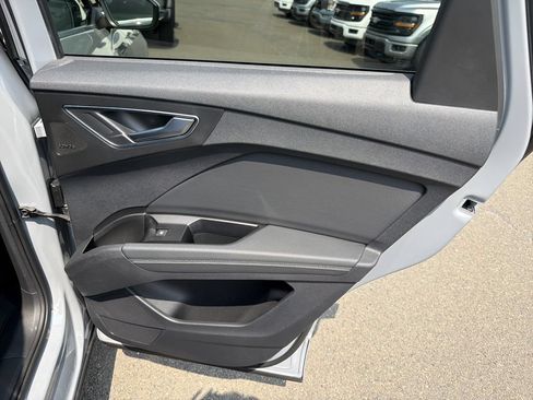 Used 2023 Audi Q4 e-tron Premium Plus w/ Premium Plus RWD image 18