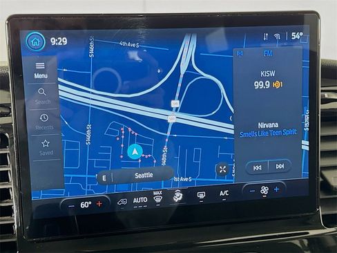 Used 2023 Ford Transit 350 XLT image 27