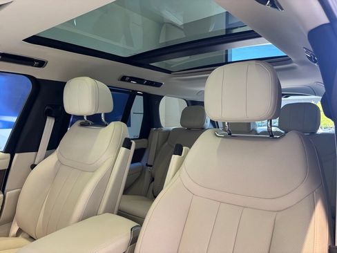 New 2026 Land Rover Range Rover SE AWD/4WD image 14