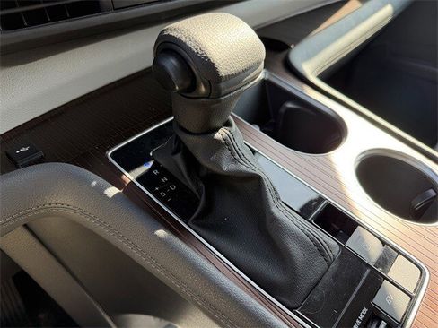 Used 2024 Toyota Sienna LE image 19