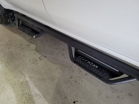 Used 2022 GMC Sierra 2500 AT4 image 34