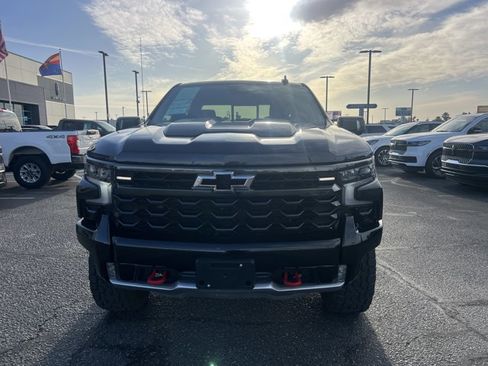 Used 2024 Chevrolet Silverado 1500 ZR2 w/ Technology Package AWD/4WD image 2