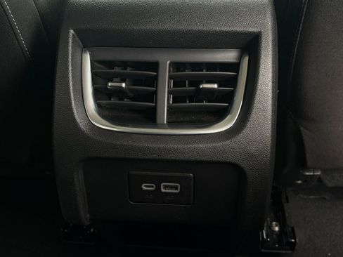Used 2025 Chevrolet Blazer LT FWD image 25