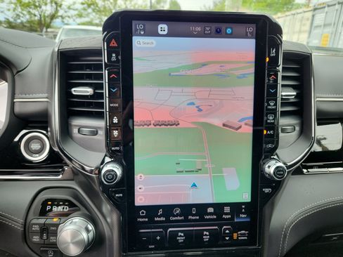 New 2025 RAM 1500 Limited image 28