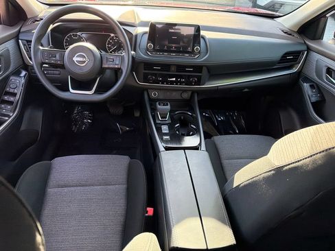 Used 2023 Nissan Rogue SV FWD image 15