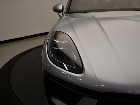 Certified 2026 Porsche Macan AWD/4WD image 14