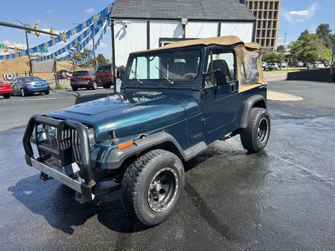 Used 1993 Jeep Wrangler Base 2dr 4WD SUV image 22