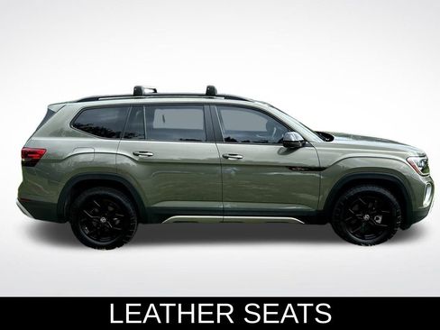 Used 2024 Volkswagen Atlas Peak Edition SEL image 7