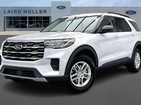 New 2026 Ford Explorer Active AWD/4WD image 1