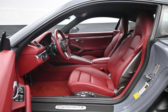 Used 2023 Porsche 718 Cayman GTS RWD image 17