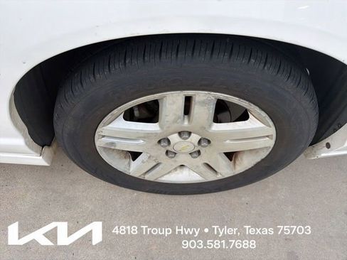 Used 2007 Chevrolet Monte Carlo LT FWD image 6