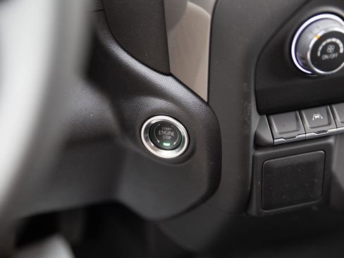 Used 2026 Chevrolet Silverado 1500 Custom image 14