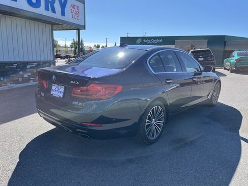 Used 2017 BMW 540i w/ Premium Package image 11