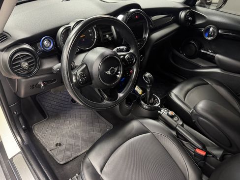Used 2016 MINI Cooper 4-Door Hardtop FWD image 10