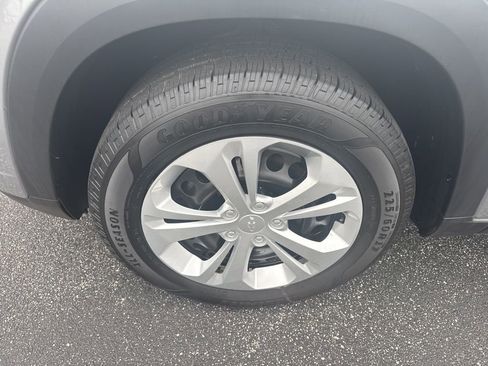 Used 2024 Chevrolet Trax LS image 4