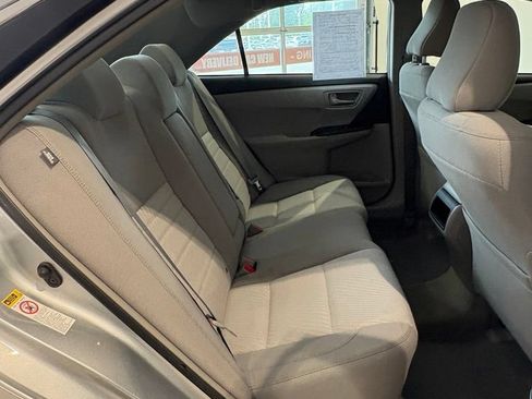 Used 2015 Toyota Camry LE FWD image 16